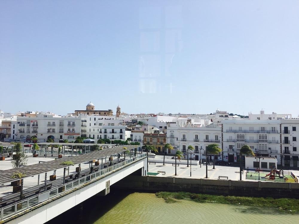 Crisol Chiclana Hotel Chiclana de la Frontera Exterior photo